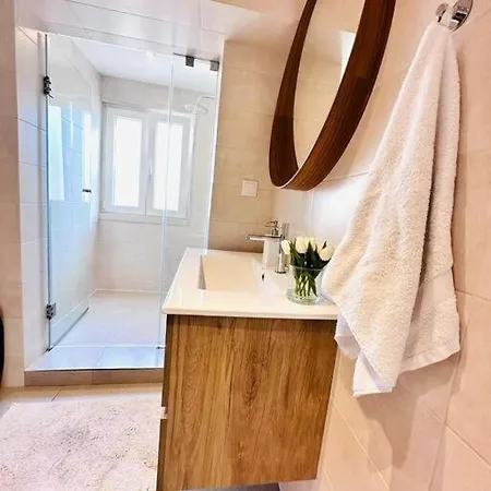 Apartamento Center Flat For 6 Pp *