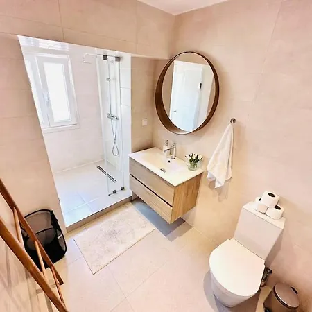 Center Flat For 6 Pp * Лиссабон