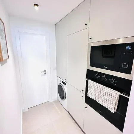 Apartamento Center Flat For 6 Pp *