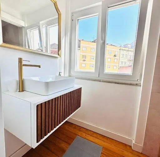 Center Flat For 6 Pp Lissabon