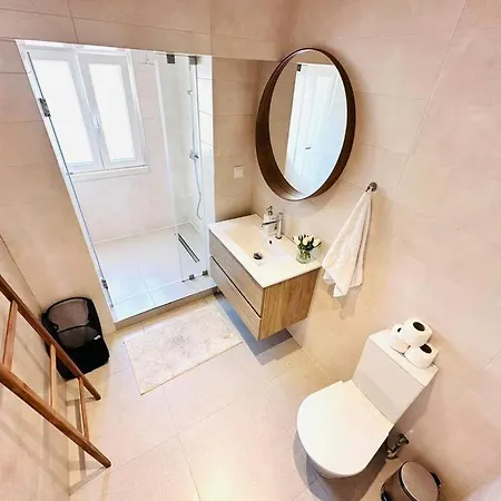 Center Flat For 6 Pp Лиссабон