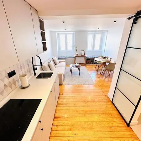 Center Flat For 6 Pp