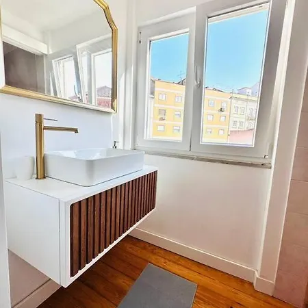 Center Flat For 6 Pp Lissabon